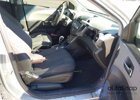 2013 Chevrolet Sonic Lt Auto z USA, uszkodzony, nr VIN 1G1JC5SH1D4248485